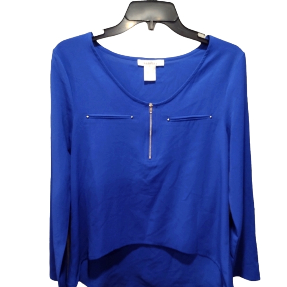 DIZZYLISSY Women's Long-Sleeve Dress Shirt. Size is Medium. Color is Indigo